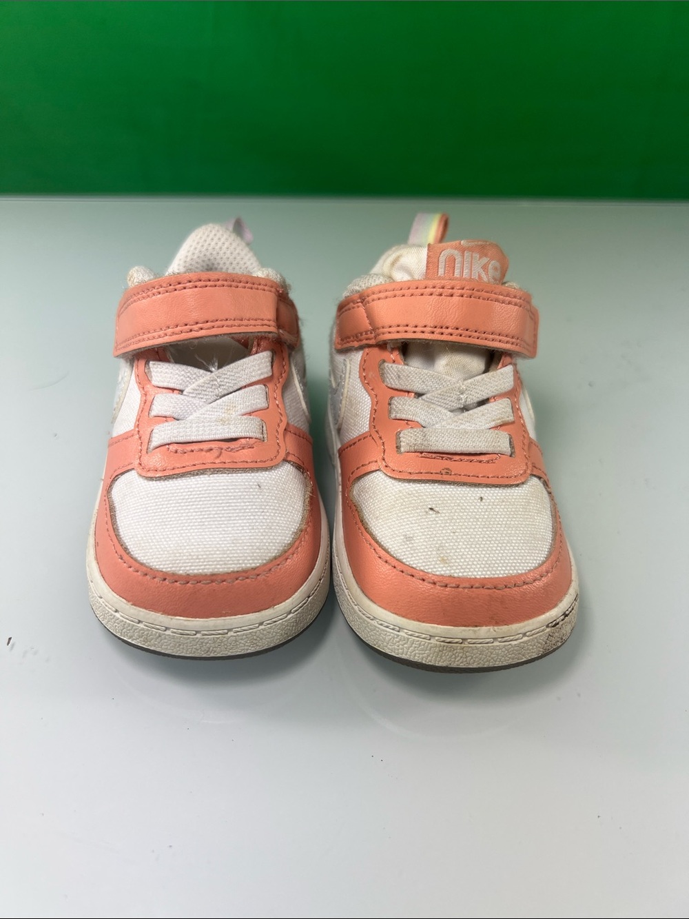 Nike Kids Peach and White Velcro Low-Top Sneakers